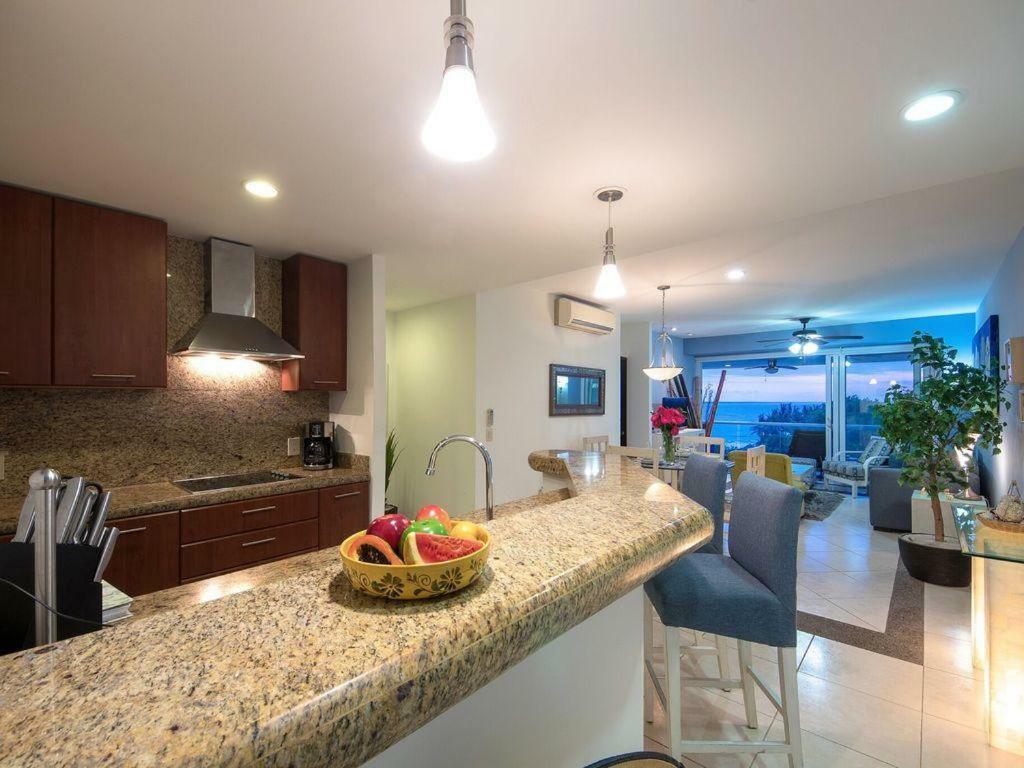 Breathtaking Villa Magna Beachfront Condo, 3 Bedrooms Sleeps 6ヌエボ・バジャルタ エクステリア 写真